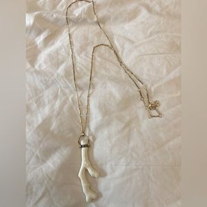 Stella and Dot coral necklace